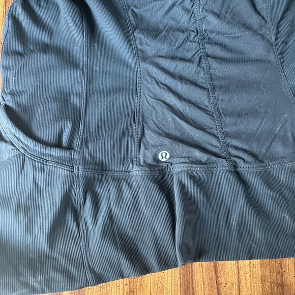 Lululemon Lot - Picture 5 of 6
